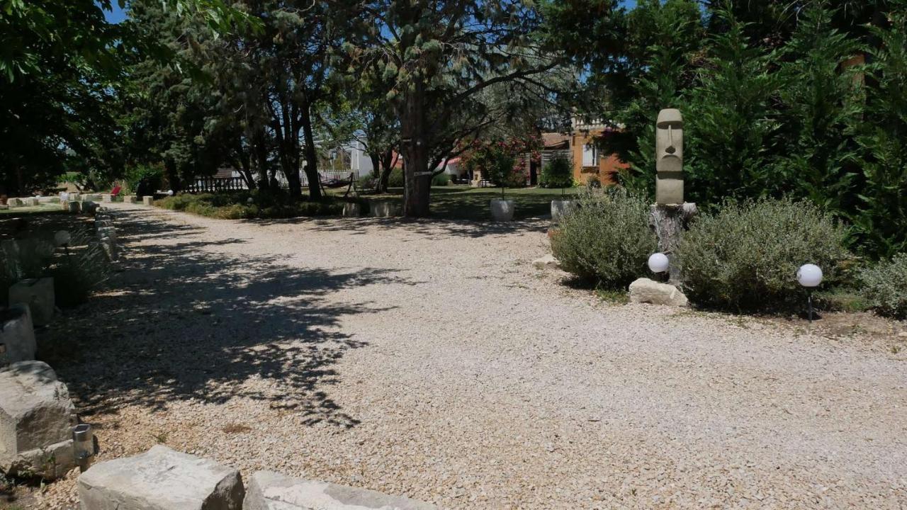 Mas Maurane - L'Olivier Avec Spa Prive Aux Portes D'Arles Tarascon Buitenkant foto